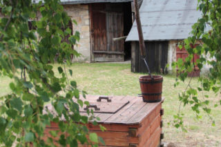 To jeden z najpiekniejszych skansenów w Polsce. Idealny na majówkę bez tłumów