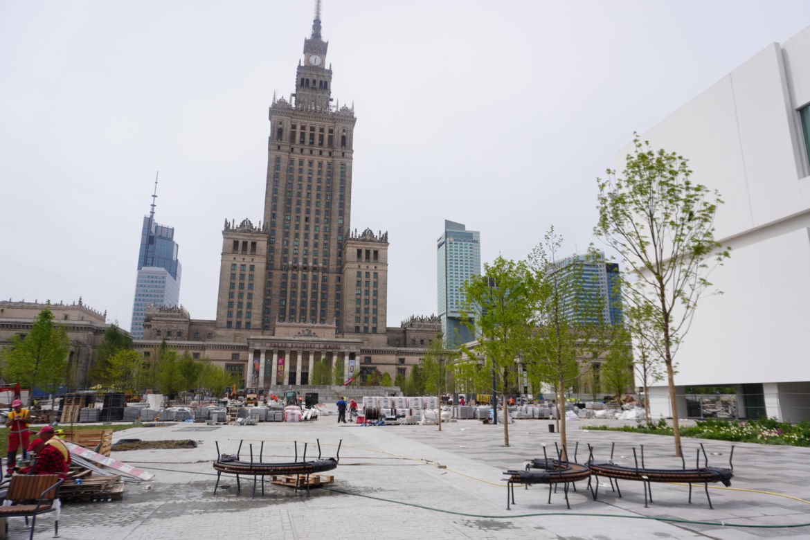 Trwają prace nad placem Centralnym w Warszawie