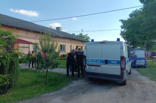 Nacpolsk. Zaatakował nożem dwie kobiety! Nie żyje 29-letnia Ukrainka. W mieszkaniu były malutkie dzieci
