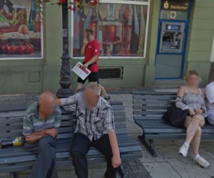 Mieszkańcy Kalisza na zdjęciach z Google Street View. Rozpoznajesz kogoś? [GALERIA] 