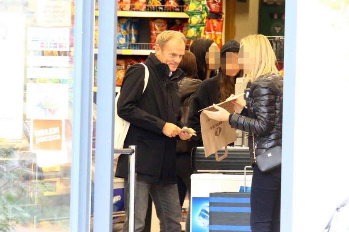 Donald Tusk udał się do sklepu. Natychmiastowa reakcja ludzi