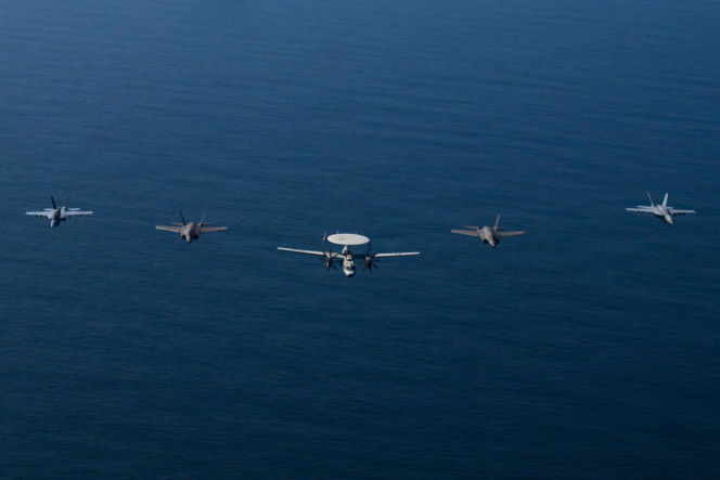 Iran, Chiny i Rosja demonstrują banderę w Cieśninie Ormuz