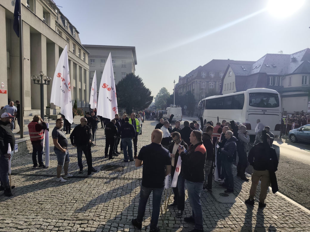 Górnicy protestują przeciw zwolnieniom
