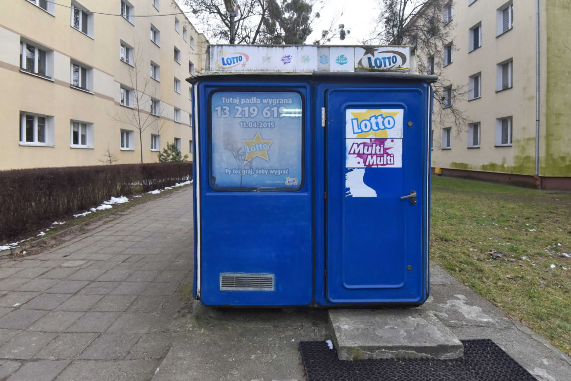 Pani Basia odchodzi na emeryturę. Kto teraz będzie przynosił szczęście w tej kolekturze?