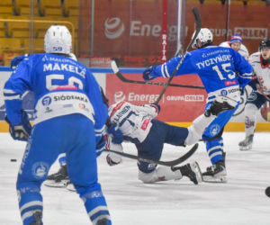KH Energa Toruń - Unia Oświęcim 2:1! Zdjęcia kibiców i zawodników obu drużyn