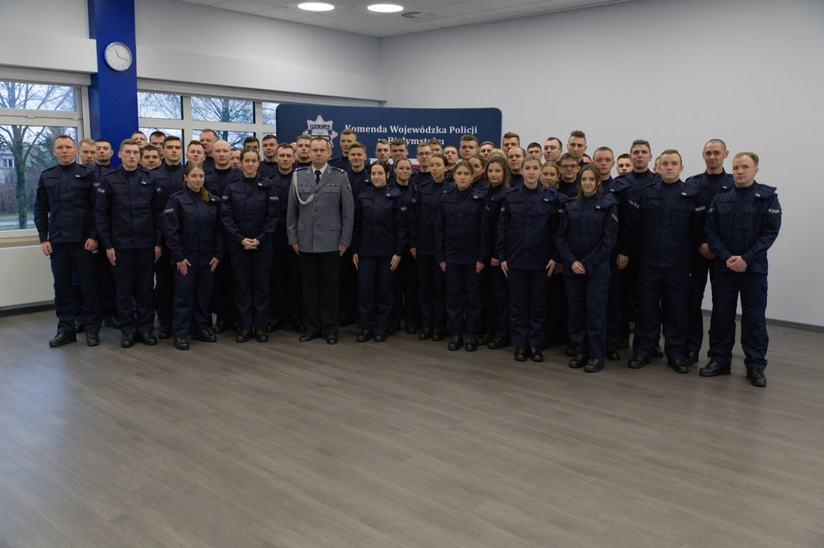 Nowi policjanci w KMP w Białymstoku. Uroczyste ślubowanie