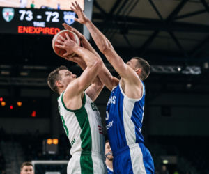 Legia pokonuje Anwil po emocjonującej końcówce. Zdecydowała jedna piłka?