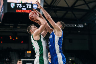 Legia pokonuje Anwil po emocjonującej końcówce. Zdecydowała jedna piłka?