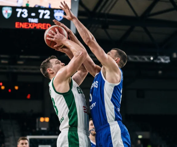 Legia pokonuje Anwil po emocjonującej końcówce. Zdecydowała jedna piłka?