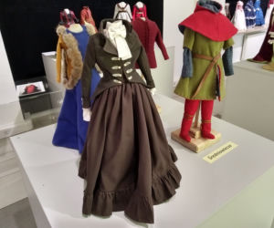 Muzeum w Kielcach opowie o historii mody w miniaturze