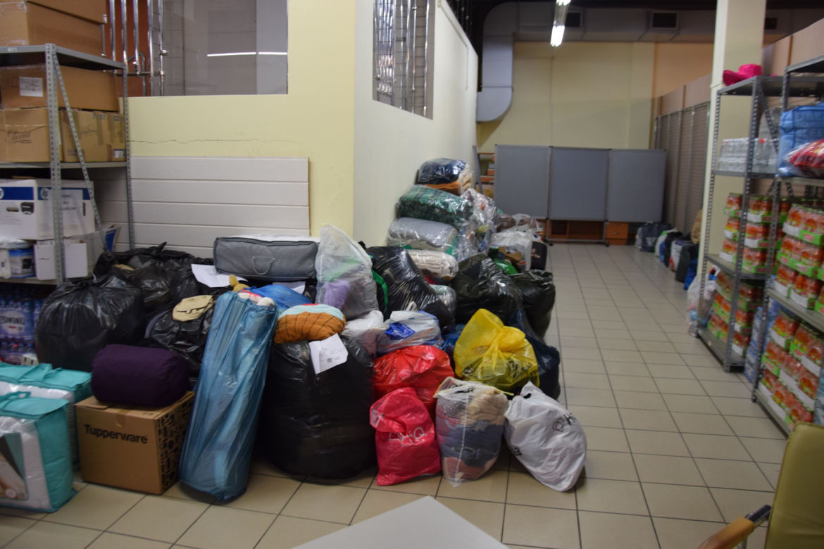 Centrum Medyczne Medyk zbiera dary rzeczy dla Ukrainy [GALERIA]