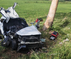 Dramatyczny wypadek na DK60. Trzy osoby trafiły do szpitala