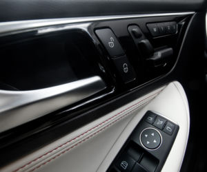 Infiniti Q30 1.6t Premium Tech Gallery White