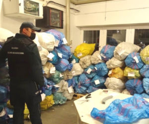 Przemyt w Korczowej.  1,1 mln sztuk papierosów... w ZUPKACH błyskawicznych