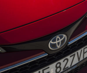 Toyota Corolla Hatchback 2.0 Hybrid 180 KM e-CVT Selection