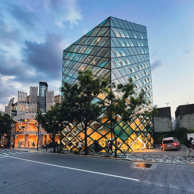 178 Prada Aoyama