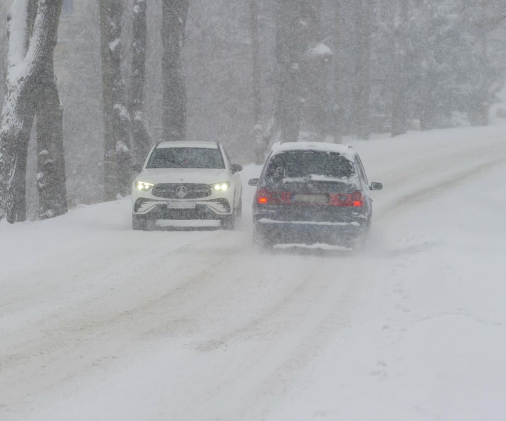 Zimowe uderzenie w weekend i na początku tygodnia. Mróz do -20°C i intensywne opady śniegu