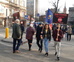 Stop podwyżkom za wodę! Uliczny protest mieszkańców Tarnowa