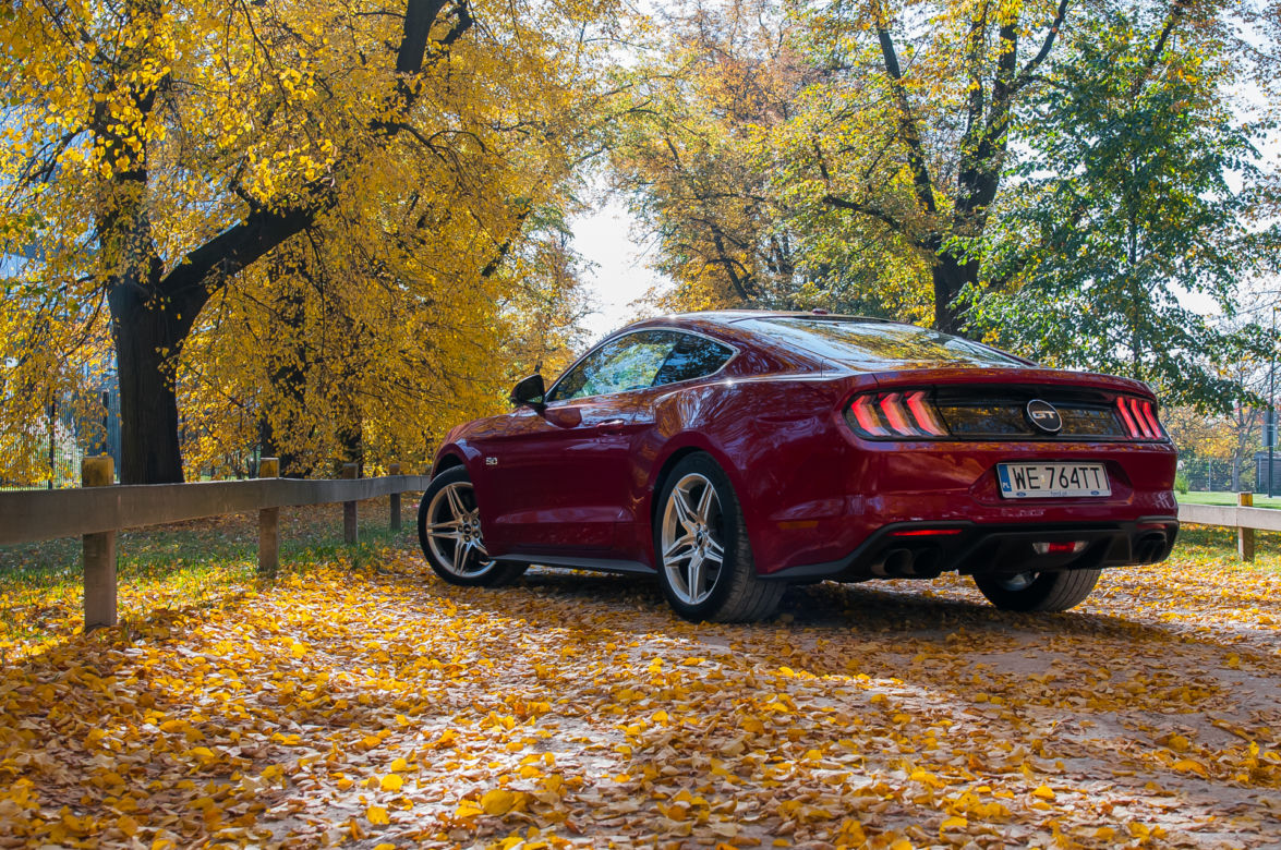 Ford Mustang GT Fastback 5.0 V8 450 KM