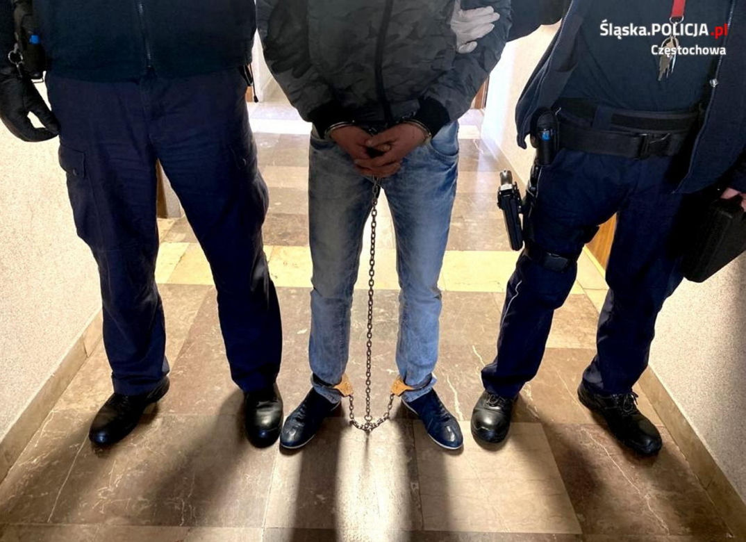 Zabił żonę, ciało spalił i zasypał śmieciami
