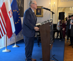 Wręczenie Krzyża Wielkiego Orderu Zasługi RP rodzicom Michaela Ollisa w Waszyngtonie, DC