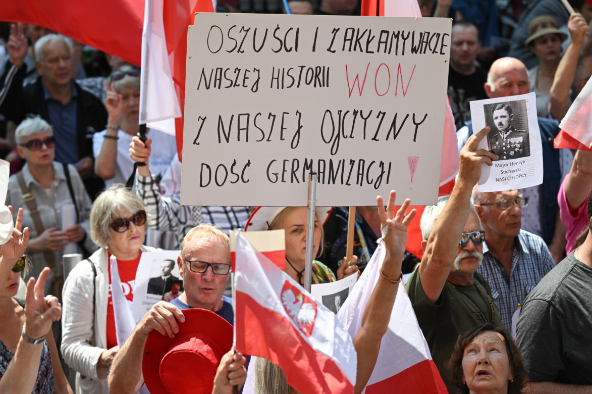 Chcą zmiany tytułu wystawy „Nasi chłopcy” i korekty jej treści
