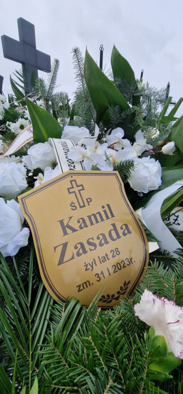 Pogrzeb sierżanta Kamila Zasady. Tragicznie zmarłego policjanta żegnały tłumy