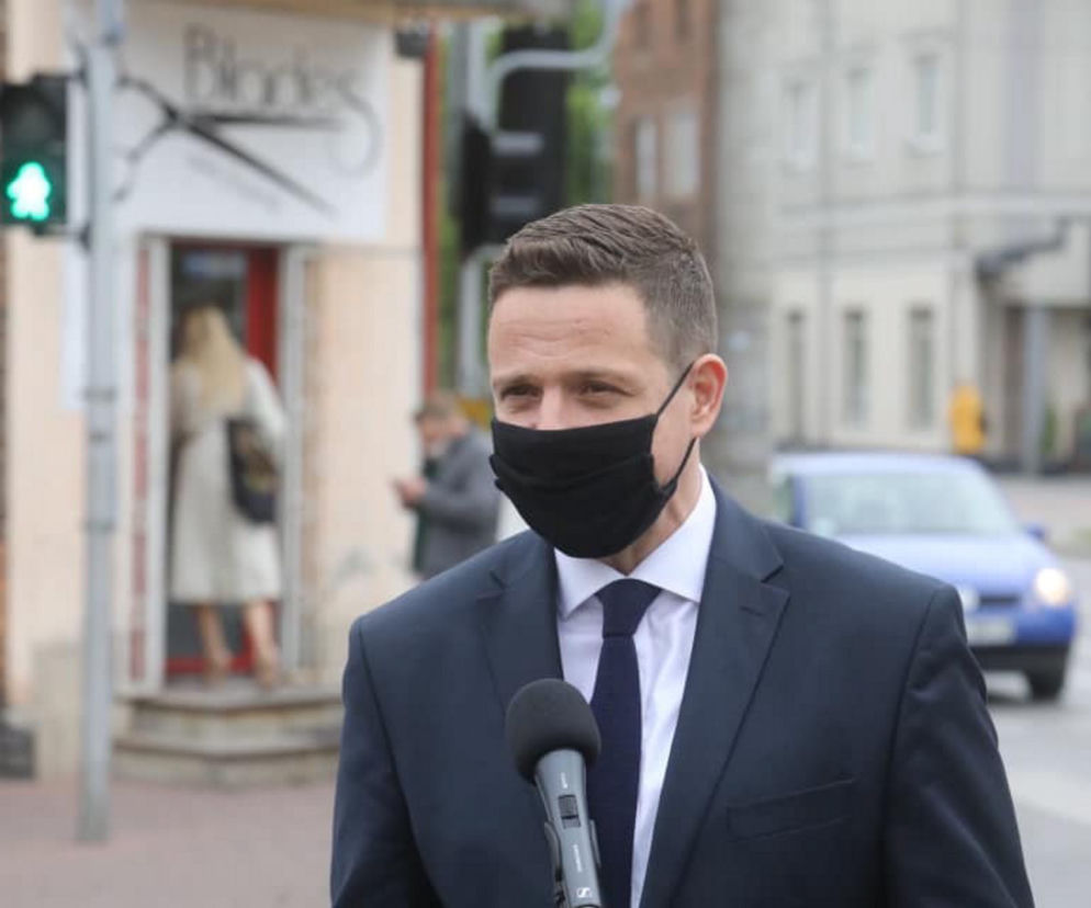 Trzaskowski u fryzjera zrobił się na bóstwo