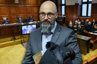 Ks. Michał Olszewski pojawił się w sądzie bez koloratki