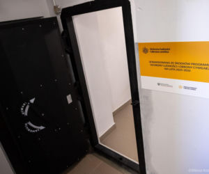 Schron w centrum Białegostoku gotowy. Zmieści się w nim 200 osób. Tak wygląda w środku