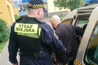 Senior błąkał się po Poznaniu. W domu czekała zmartwiona żona