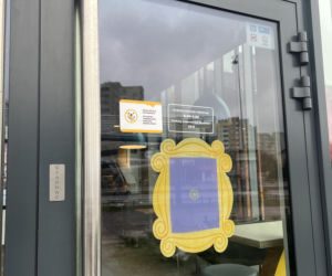 Nietypowy McDonald's przy ul. Radzymińskiej w Warszawie