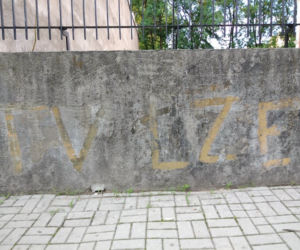 Tarnów. Najdziwniejsze i najśmieszniejsze napisy w miejscach publicznych