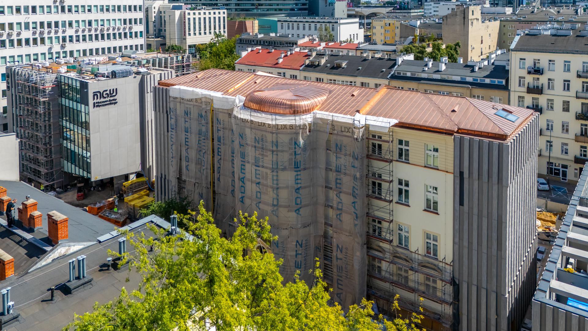 Dachy Muzeum Getta Warszawskiego już gotowe