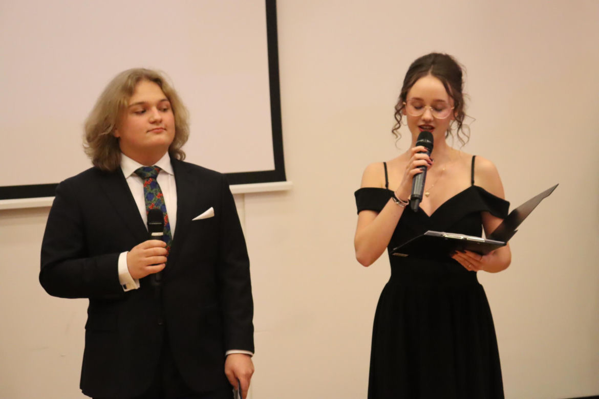 Studniówka V Liceum Ogólnokształcące w Poznaniu -