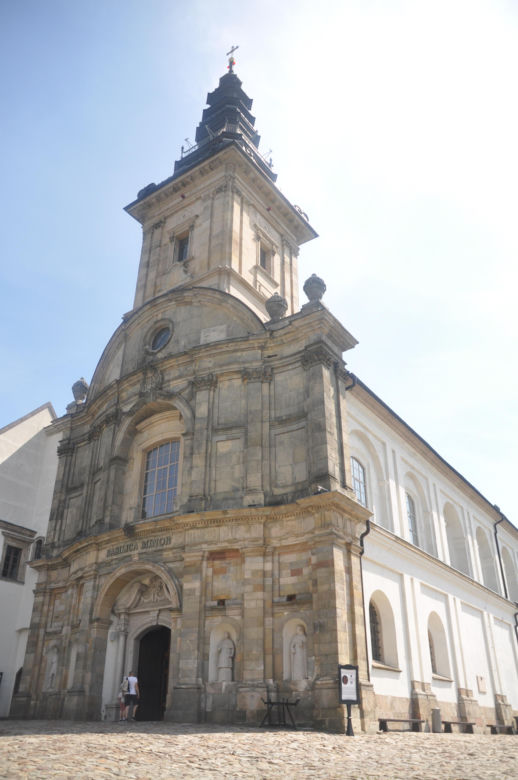 Łysa Góra i klasztor na Świętym Krzyżu