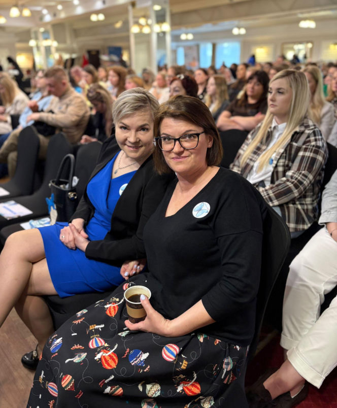 Świat Niebieskich Motyli w Starachowicach. Jak IV Ogólnopolska Konferencja zmienia rzeczywistość osób w spektrum autyzmu