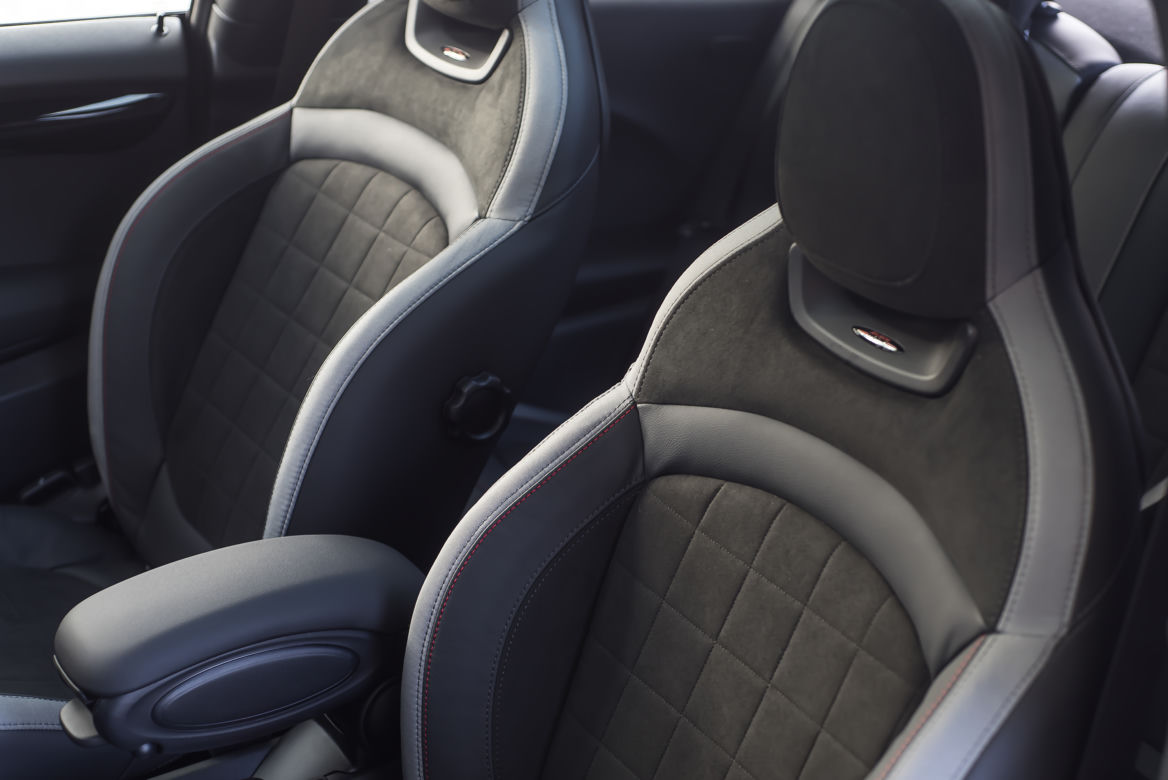 MINI Cooper John Cooper Works 2.0 8AT