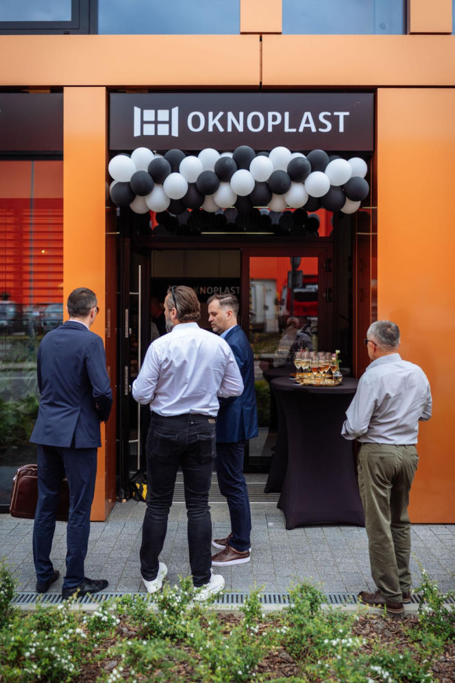 Pol-Mach i OKNOPLAST