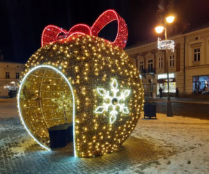 Nowy Sącz zmienił się na święta. Jest kolorowo i bajkowo 