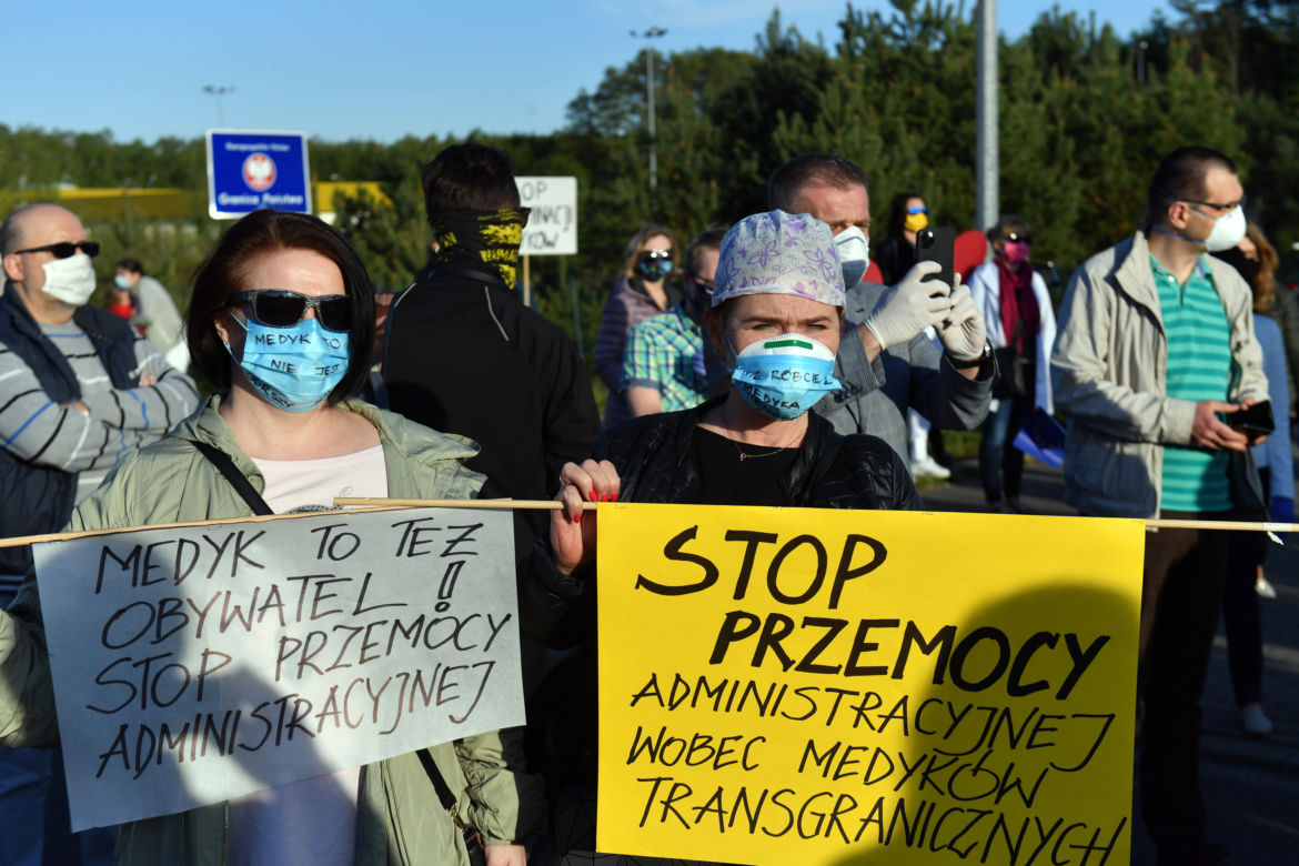 Protest medyków na granicy polsko-niemieckiej w Lubieszynie