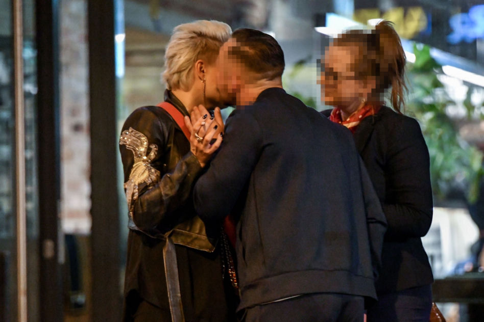Magda Narożna z przyjaciółmi