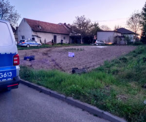Pościg ulicami Tarnowa i regionu za naćpanym kierowcą. Wylądował na ogrodzeniu domu 