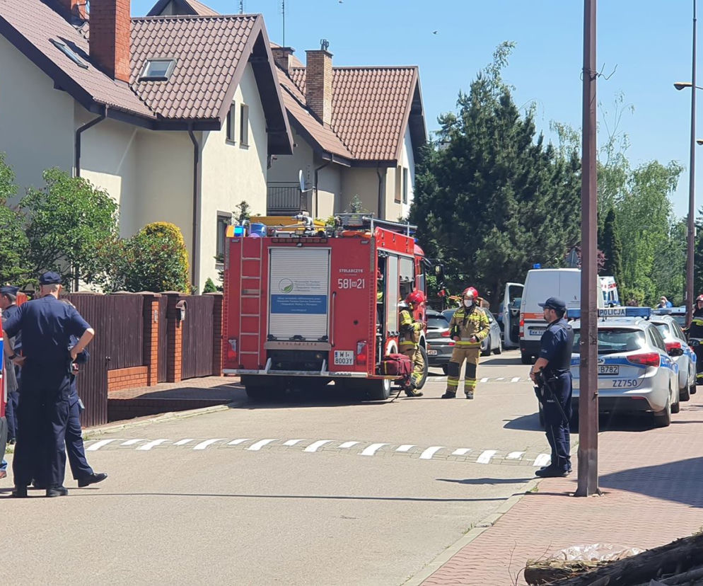 Szaleniec zabarykadował się w domu