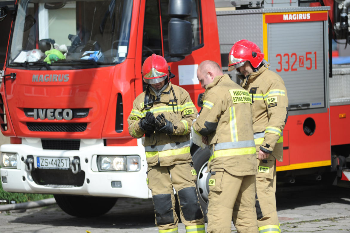 Koszalin: Dwie osoby zginęły w pożarze mieszkania. Ewakuowano prawie 50 osób 