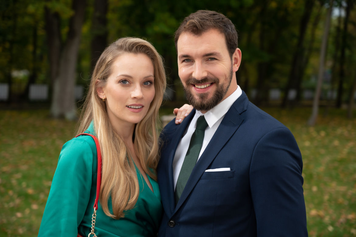 Barwy szczęścia odc. 2795. Renata (Anna Mrozowska), Marcin Kodur (Oskar Stoczyński)