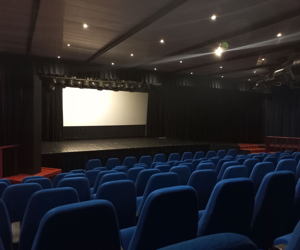 Sala kinowa ma 112 miejsc