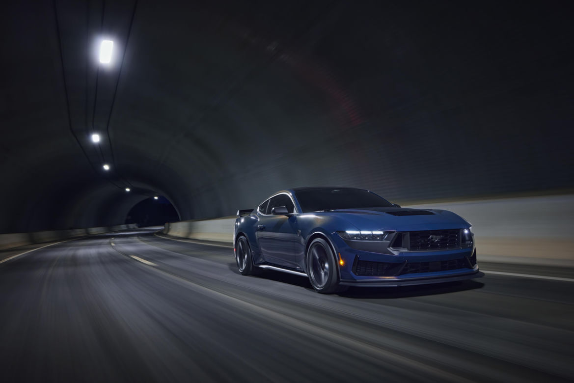 Ford Mustang (Dark Horse)