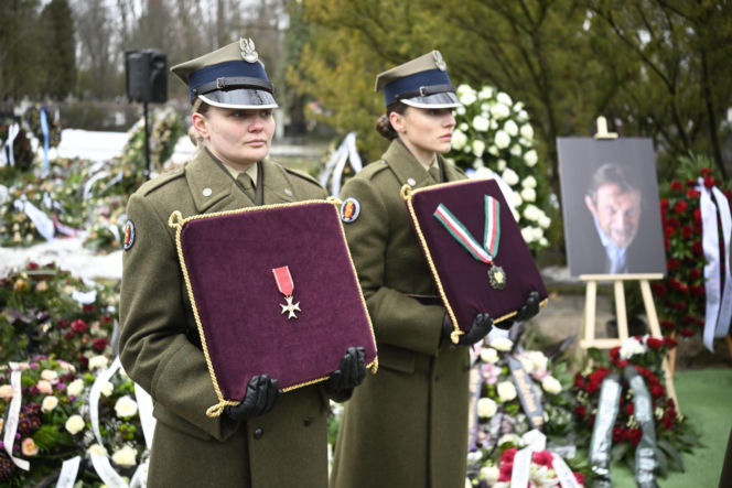 Pogrzeb Edwarda Linde-Lubaszenki