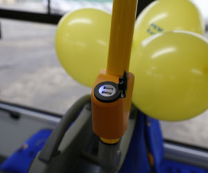 ładowarka w autobusie